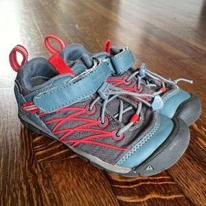 Keen shoes boys size 11